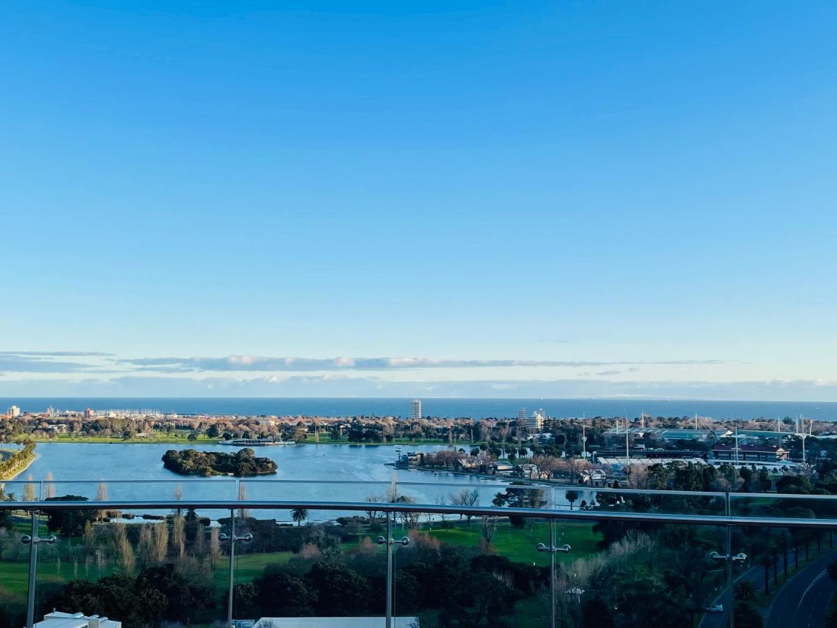 Cozy 1 Bed Apt & Spa,Free Parking ,Phenomena Views Ville de Ville de Melbourne Extérieur photo