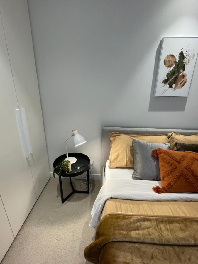 Cozy 1 Bed Apt & Spa,Free Parking ,Phenomena Views Ville de Ville de Melbourne Extérieur photo