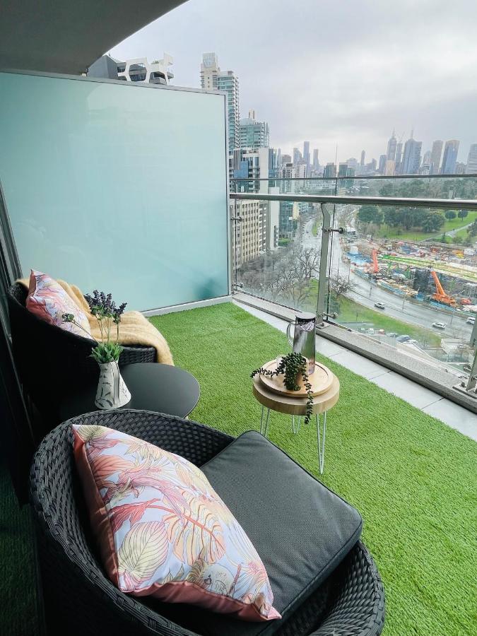 Cozy 1 Bed Apt & Spa,Free Parking ,Phenomena Views Ville de Ville de Melbourne Extérieur photo