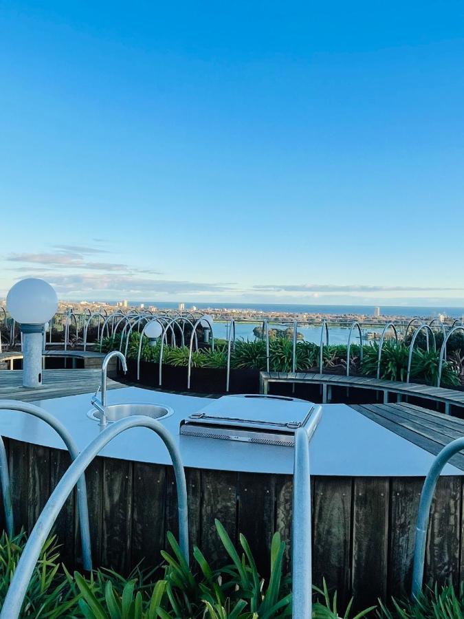 Cozy 1 Bed Apt & Spa,Free Parking ,Phenomena Views Ville de Ville de Melbourne Extérieur photo